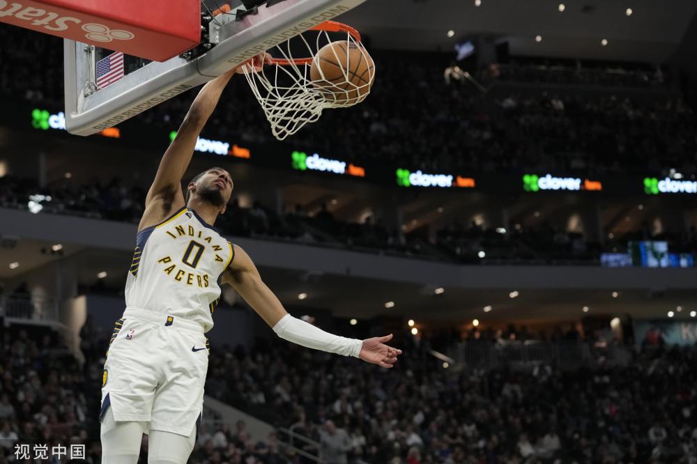 人在画中跑 人在画中跑